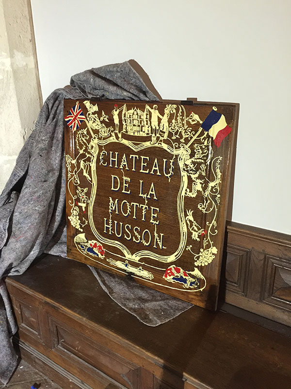 Grow Your Own Castle – chateau sign